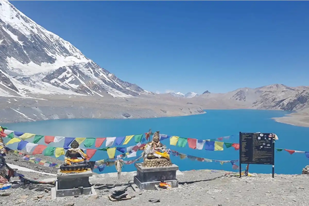 Tilicho Lake with Annapurna Circuit Trek